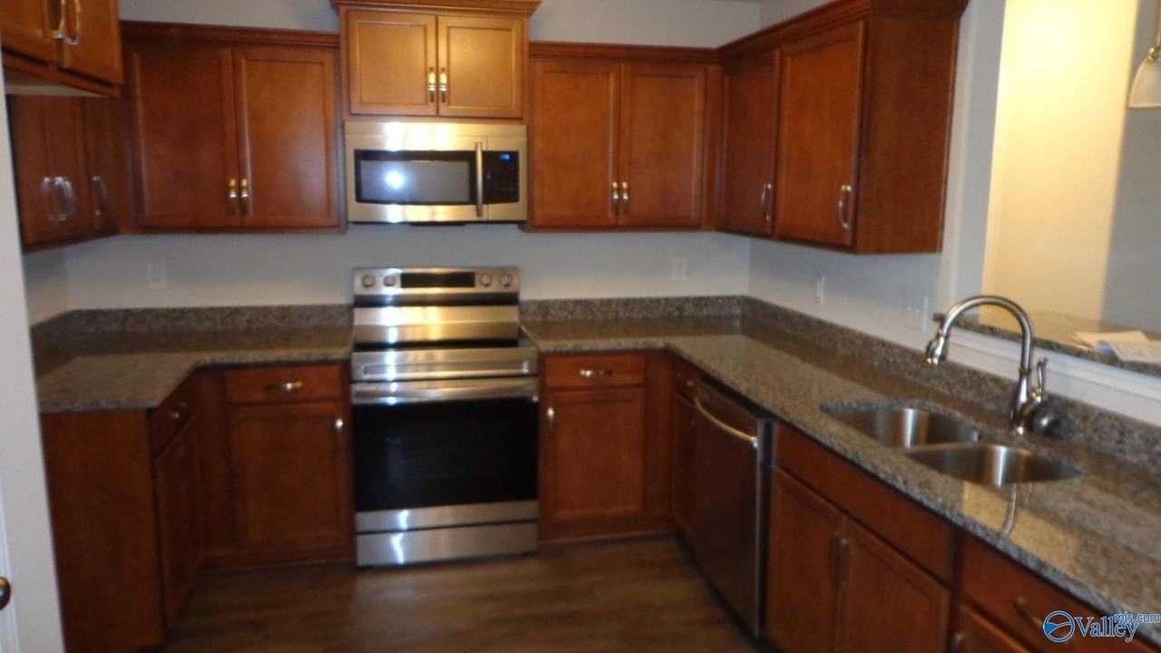 208 Toney School Rd - Photo 4 of 11