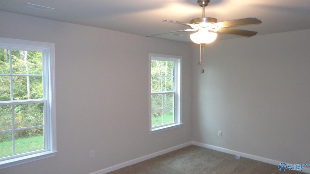 208 Toney School Rd - Photo 5 of 11