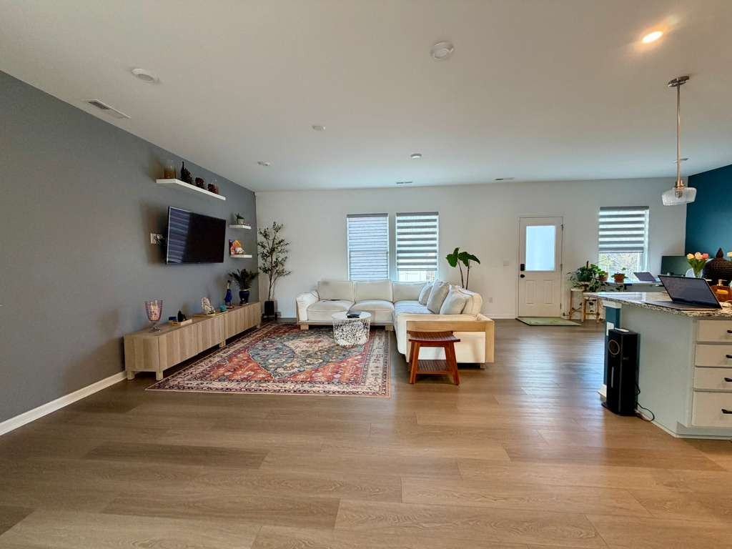 14036 Canemeadow Dr #1 - Photo 5 of 33