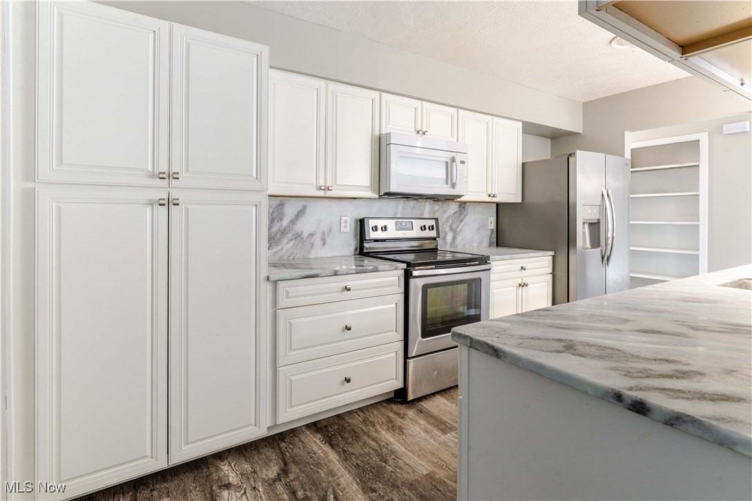 27 Landings Way - Photo 4 of 16