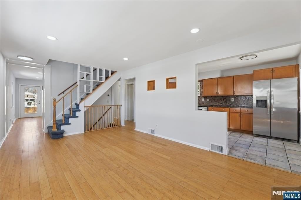 51 Day Ave - Photo 6 of 27