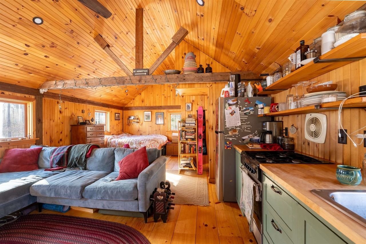 398 Plains Rd #C - Photo 4 of 6