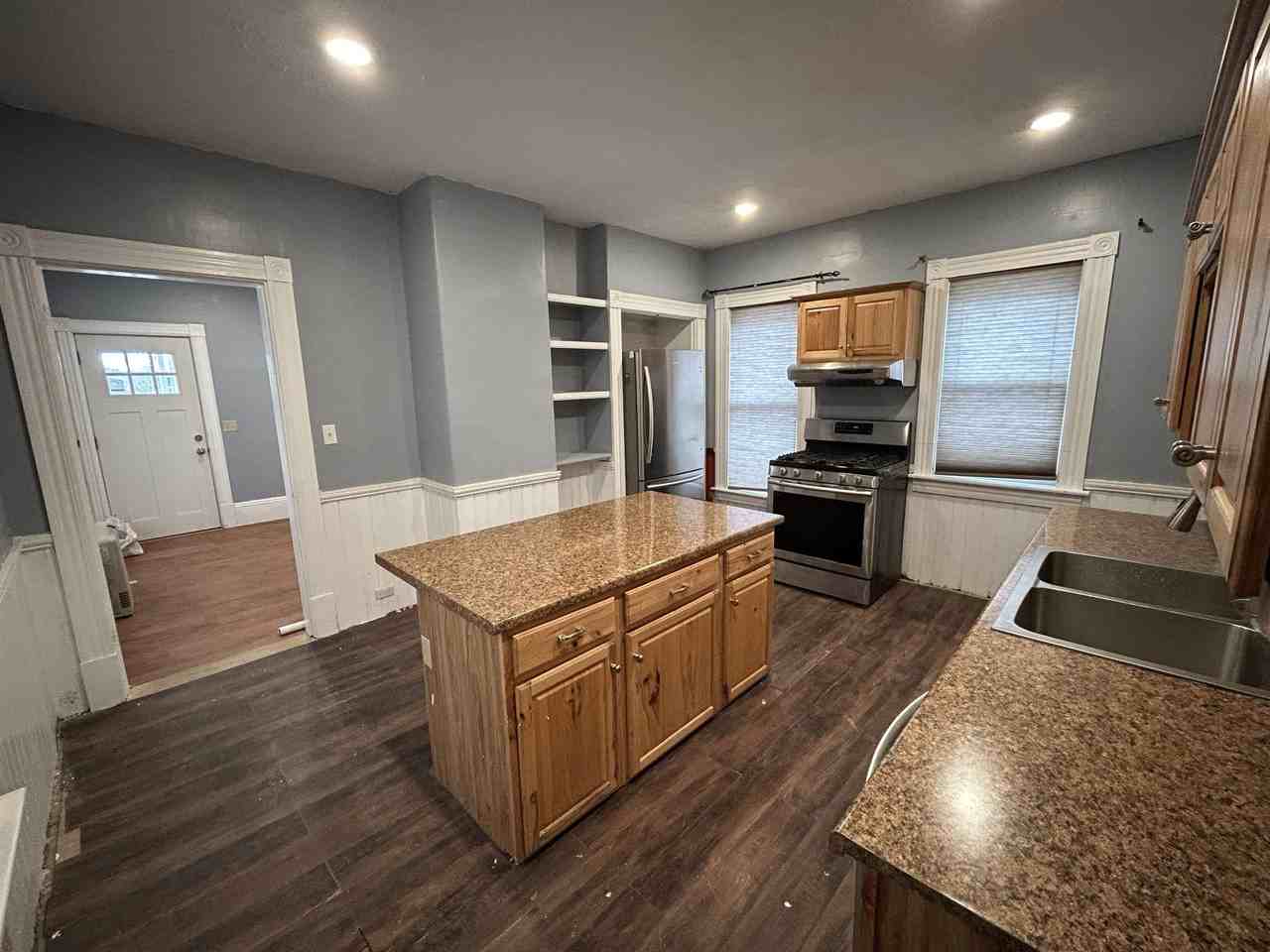 23 Pleasant St #B - Photo 2 of 17