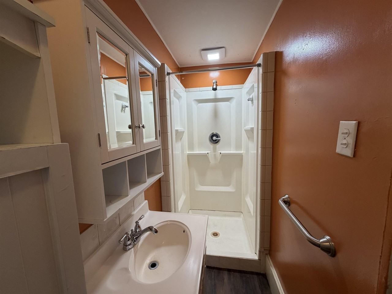 23 Pleasant St #B - Photo 5 of 17