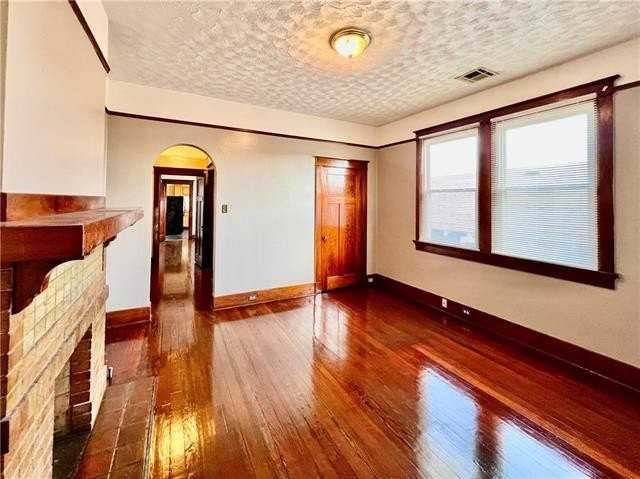 1415 Alvar St - Photo 5 of 16