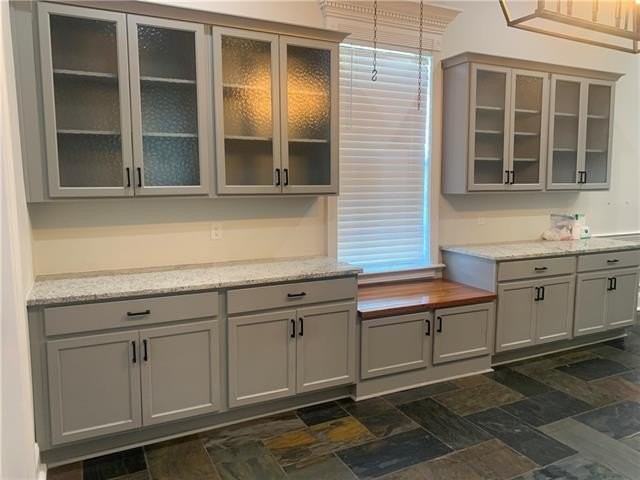 146 N Telemachus St - Photo 4 of 13