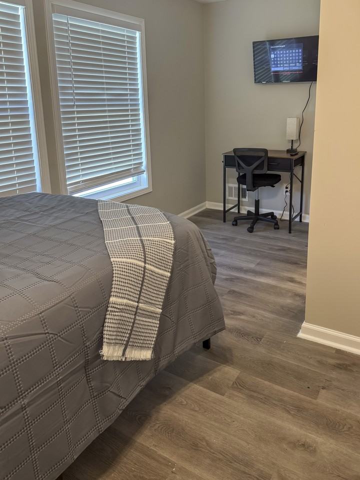 Lakeridge Dr Se - Photo 4 of 5