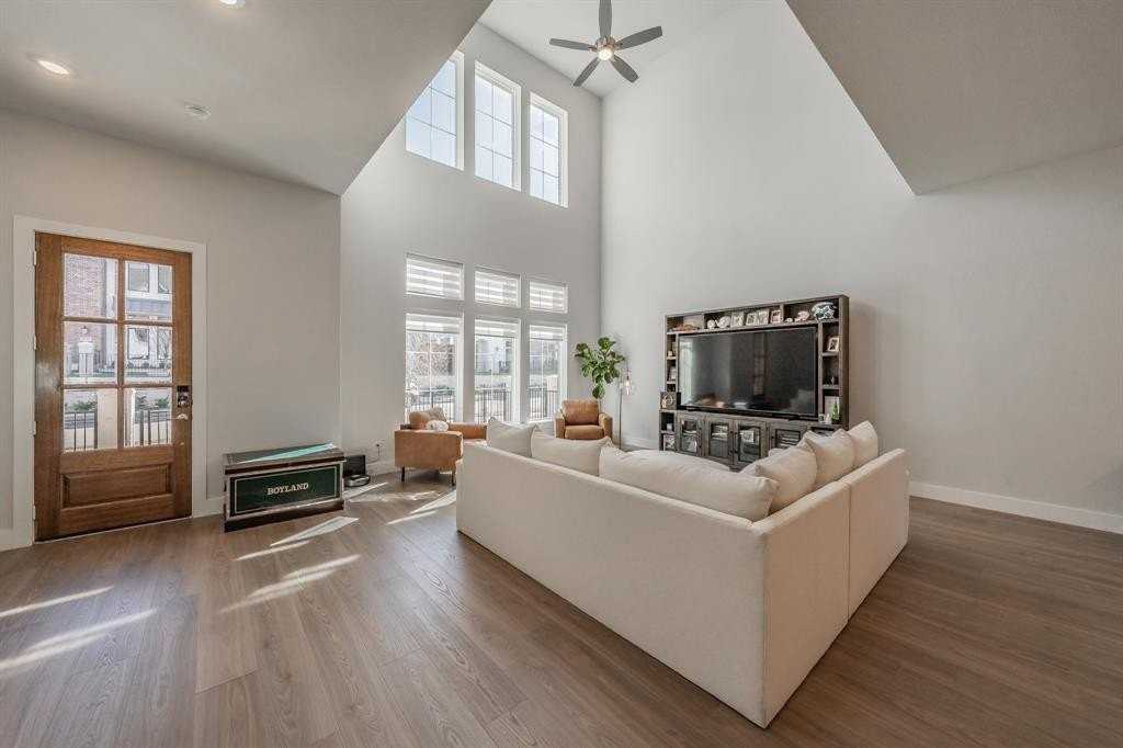 11993 Dahlia Bay Dr - Photo 6 of 34