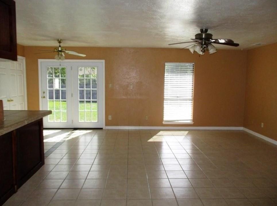 1201 Independence Trl - Photo 4 of 24