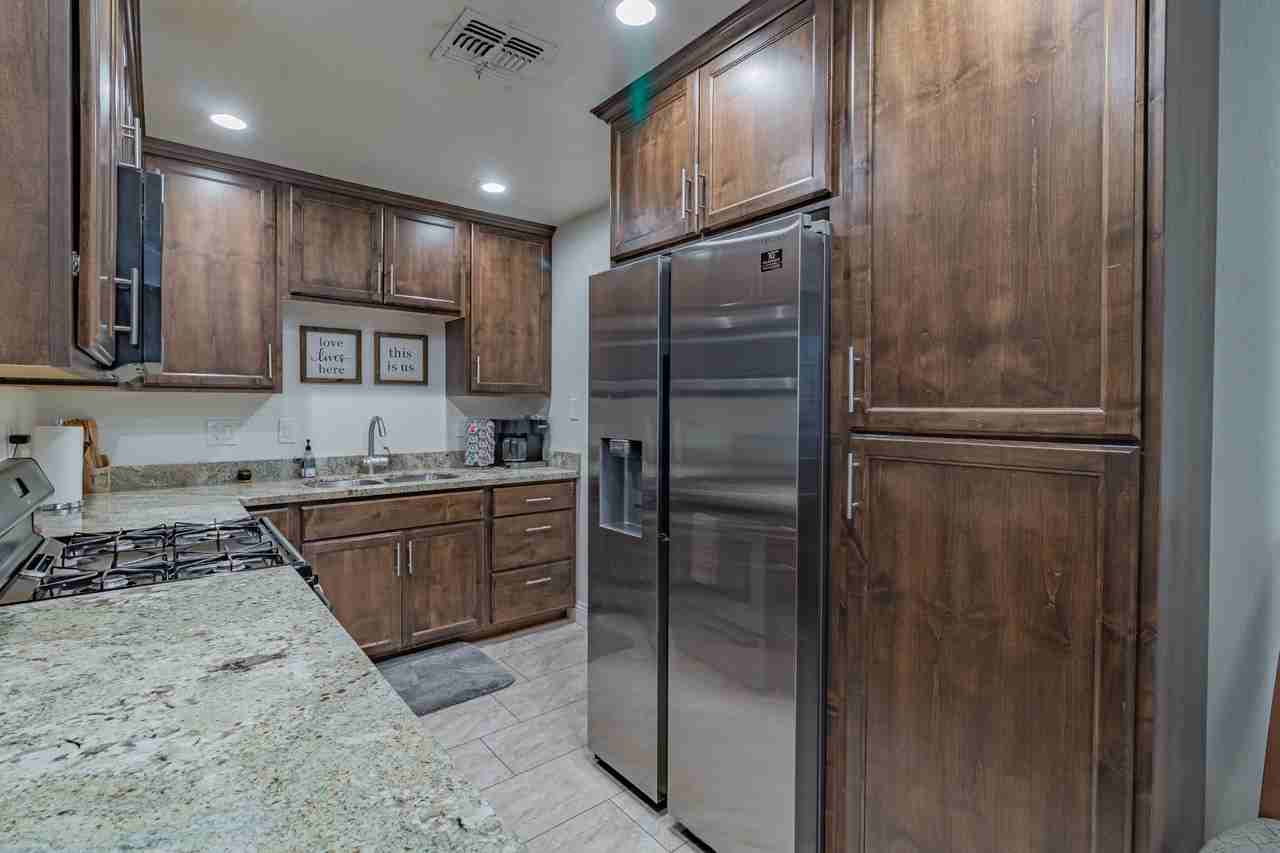 N 12th St - Photo 3 of 25