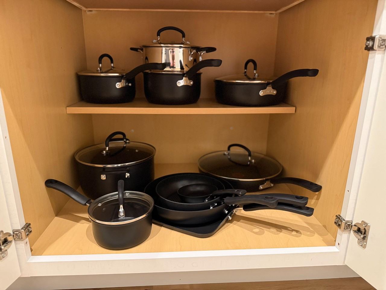 E Biddle St - Photo 3 of 27