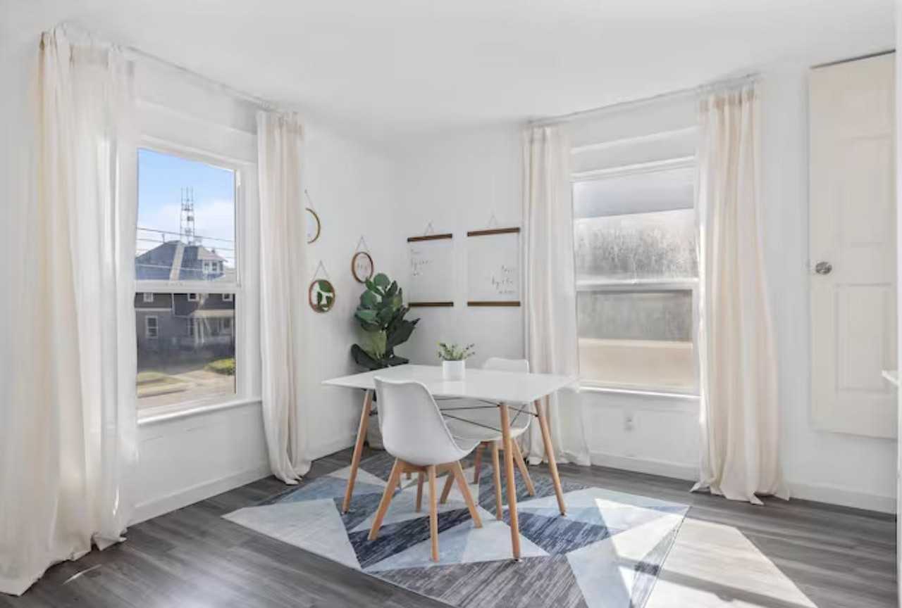 S Sprague Ave - Photo 5 of 23