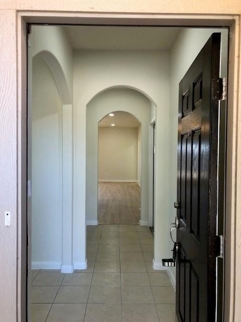 412 Riverbed Dr - Photo 3 of 10