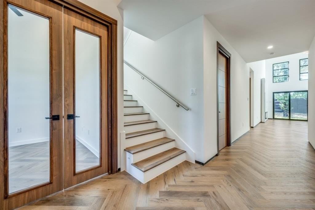 3079 Tall Oaks Ct - Photo 5 of 25