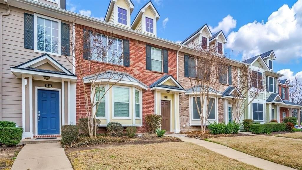 3213 Carlisle St - Photo 3 of 26