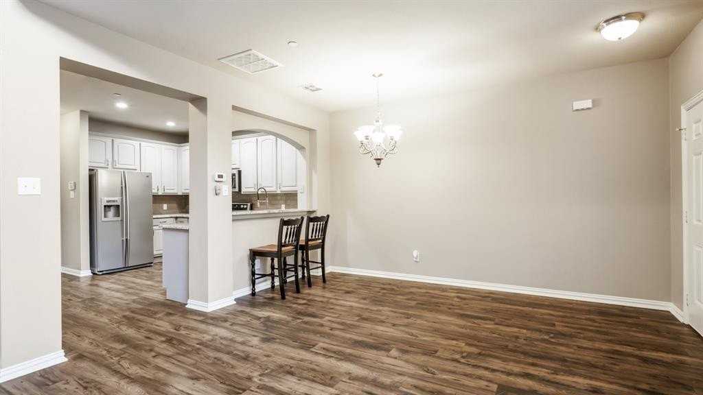 3213 Carlisle St - Photo 5 of 26