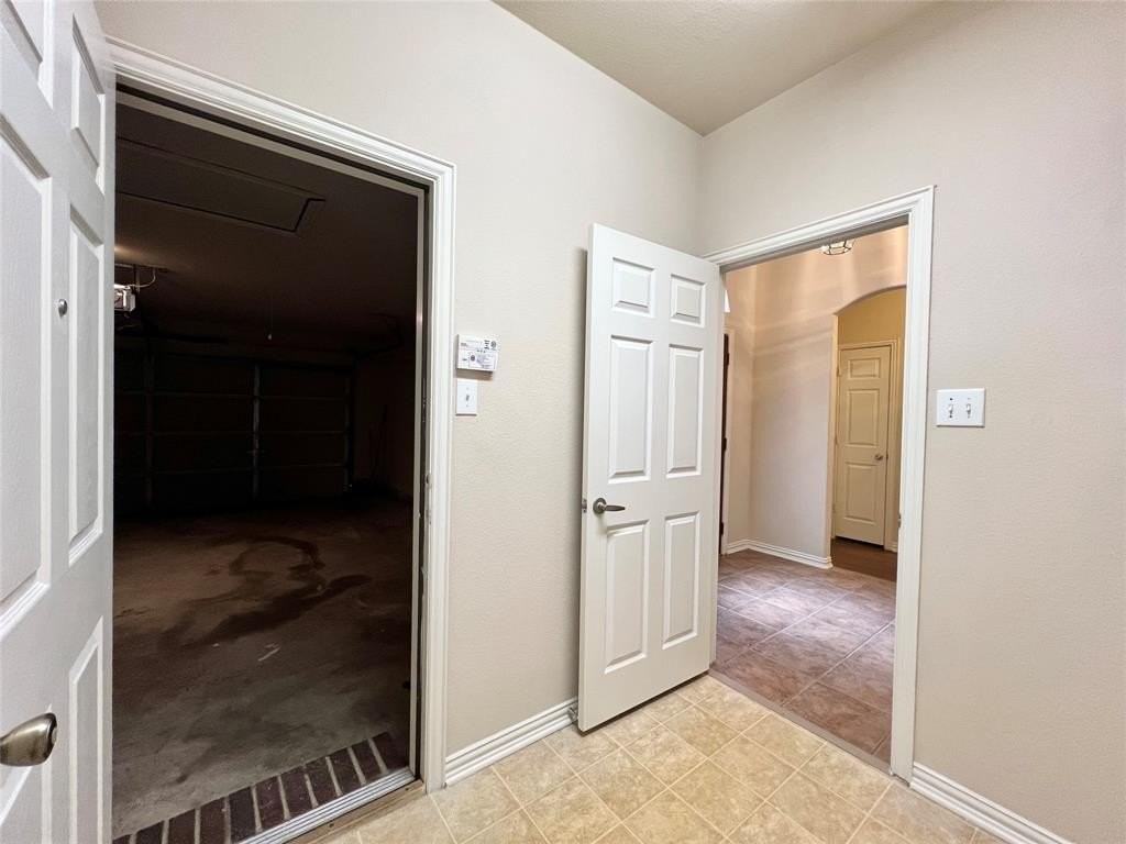 5423 Childress Dr - Photo 6 of 40