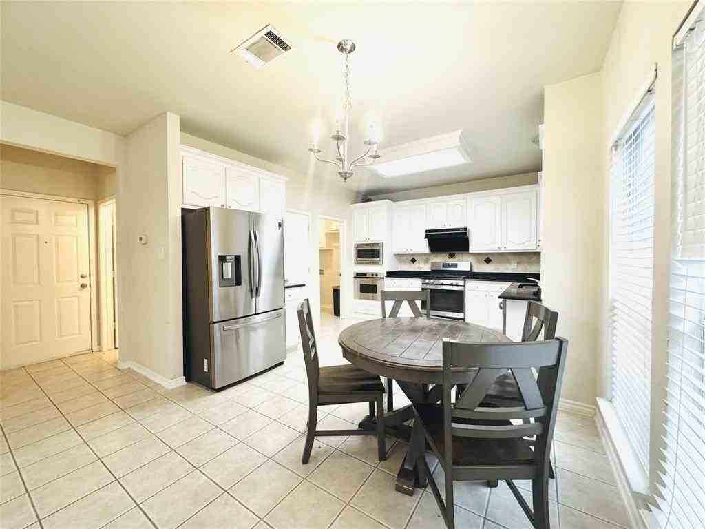 12355 Colorado Dr - Photo 4 of 30