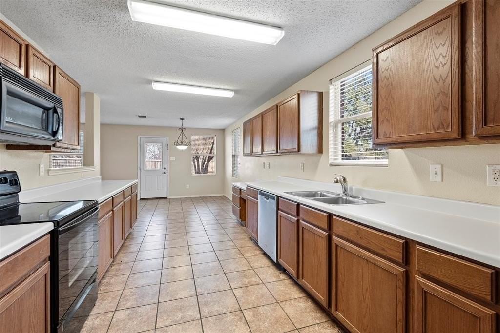 5404 Pandale Valley Dr - Photo 6 of 19