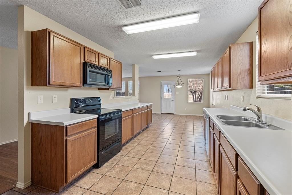 5404 Pandale Valley Dr - Photo 7 of 19