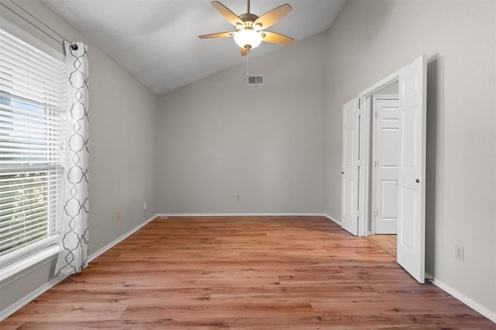 3018 Hilltop Dr - Photo 6 of 29