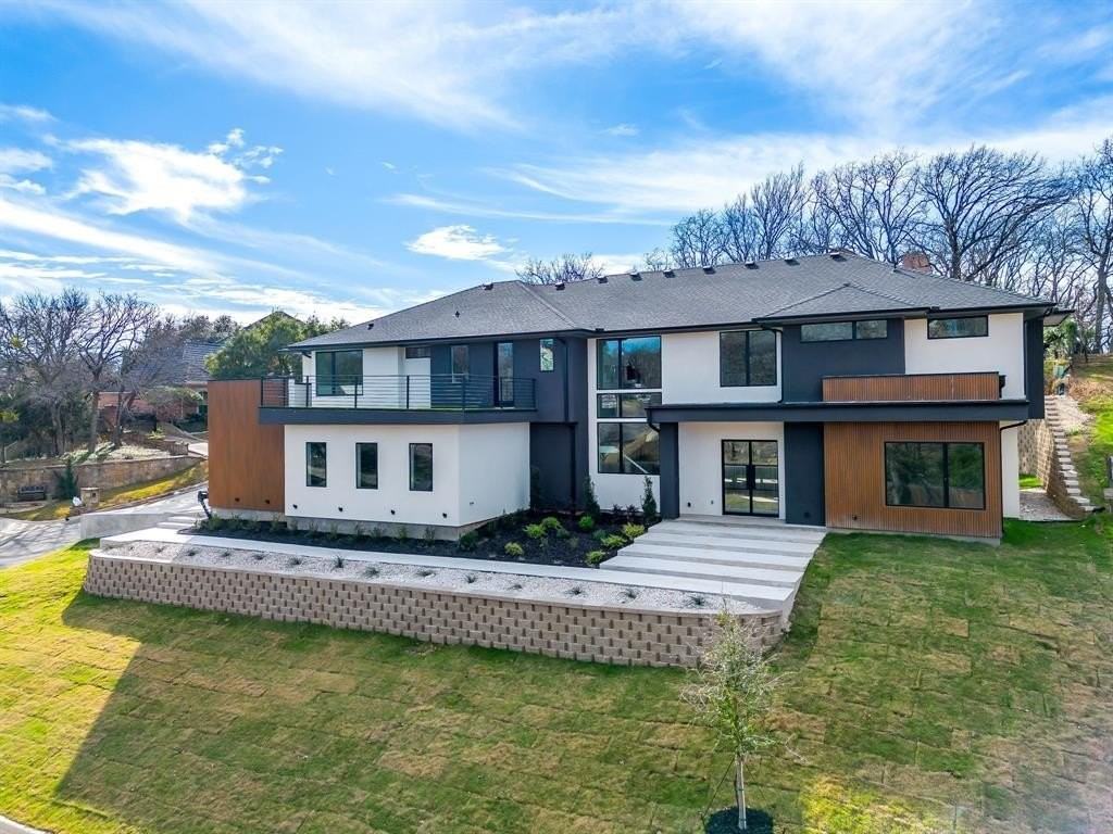 6301 Tiffany Oaks Ln - Photo 3 of 39