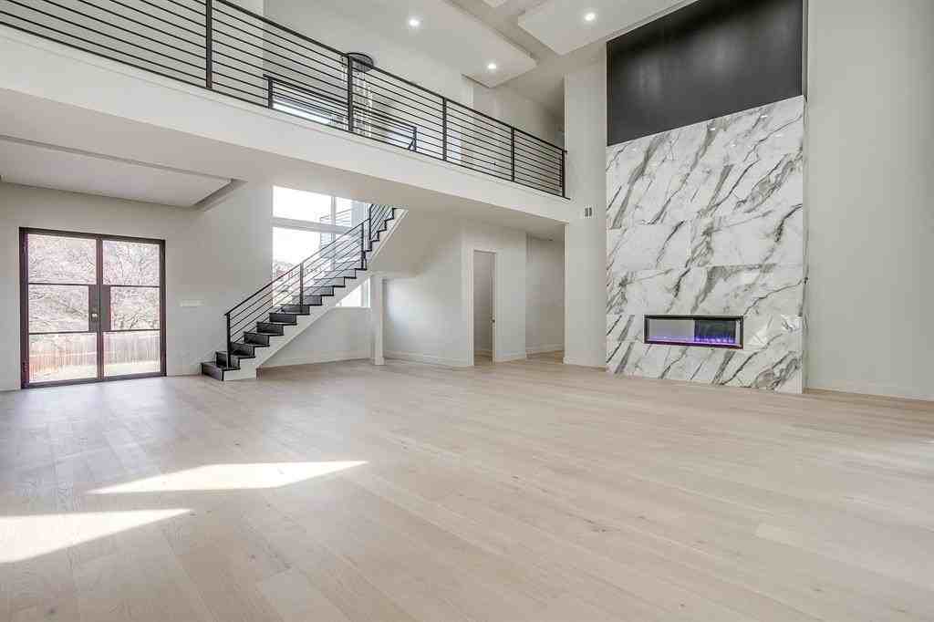 6301 Tiffany Oaks Ln - Photo 6 of 39