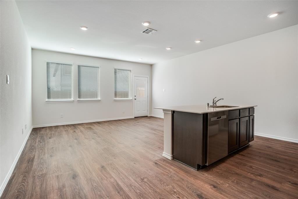 321 Tall Cedar Way - Photo 6 of 14