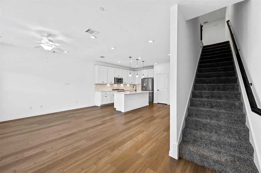 2226 Adena Springs Dr - Photo 3 of 28