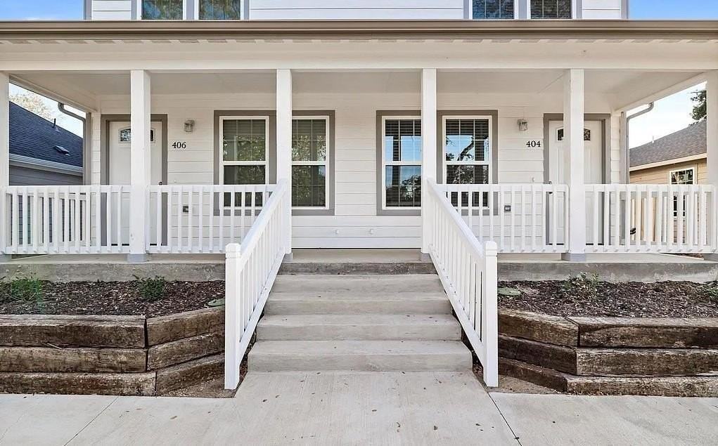 406 E Elm St - Photo 4 of 21