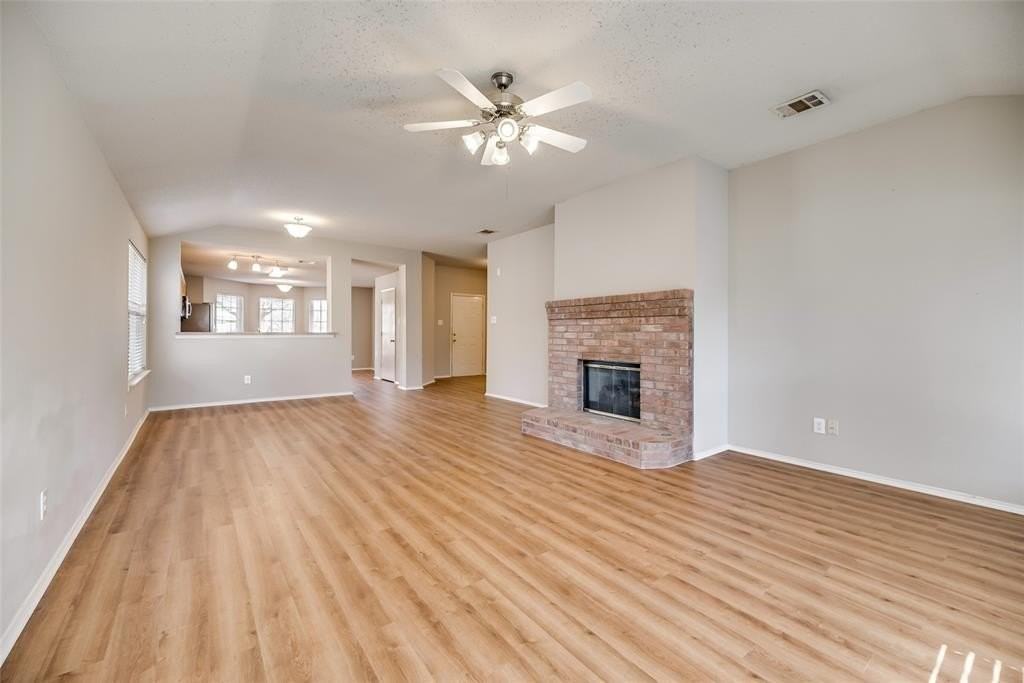 2317 Glenhaven Dr - Photo 5 of 16