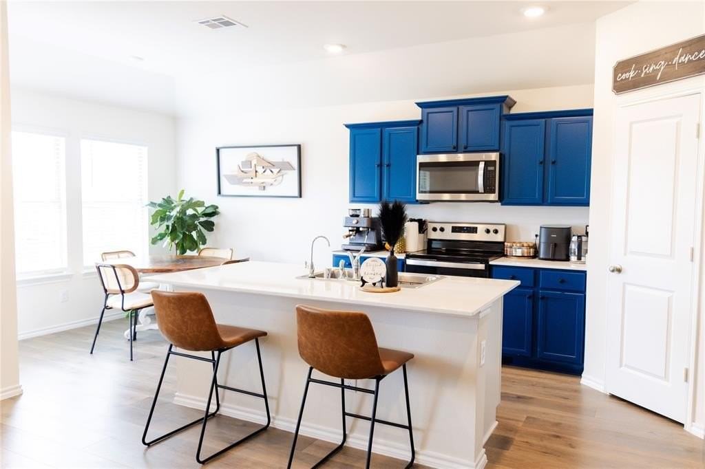 6505 Waterfall Ln - Photo 4 of 35