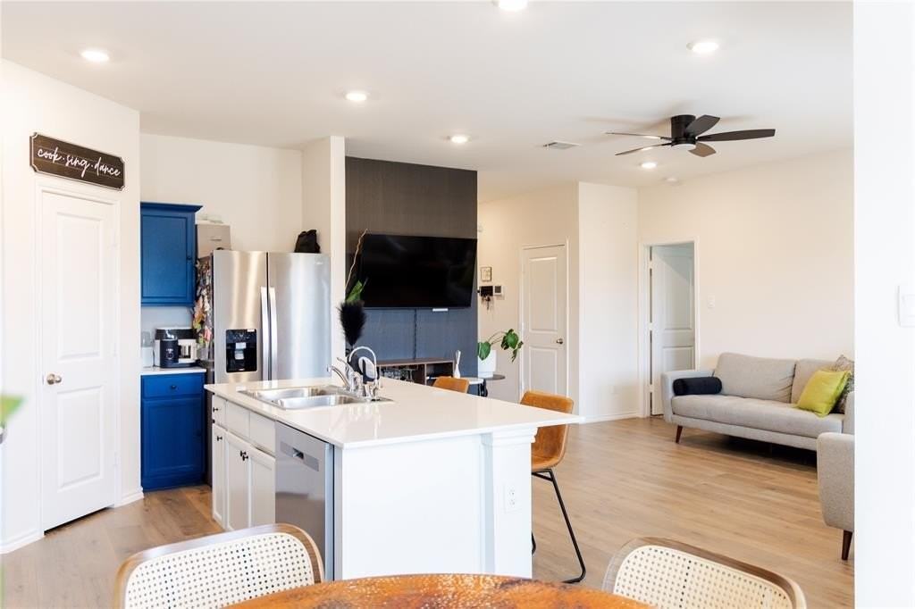 6505 Waterfall Ln - Photo 5 of 35