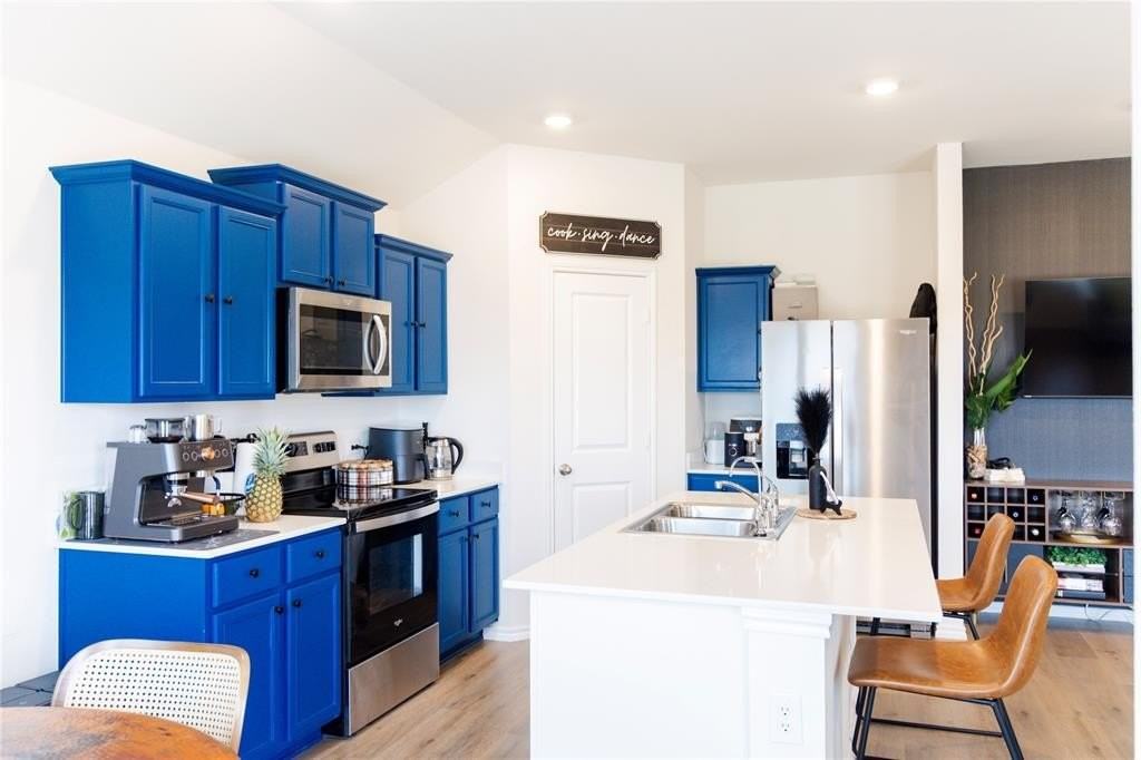 6505 Waterfall Ln - Photo 6 of 35