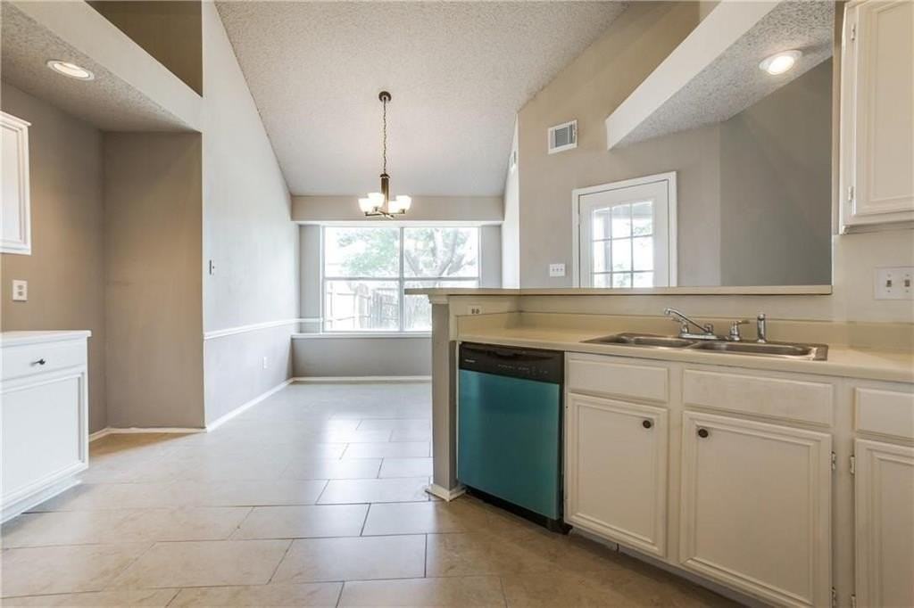 811 Fall Dr - Photo 7 of 30