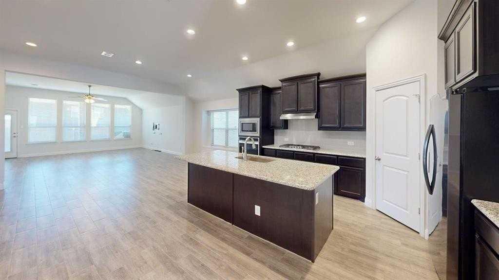 11016 Silver Falls Ct - Photo 5 of 20