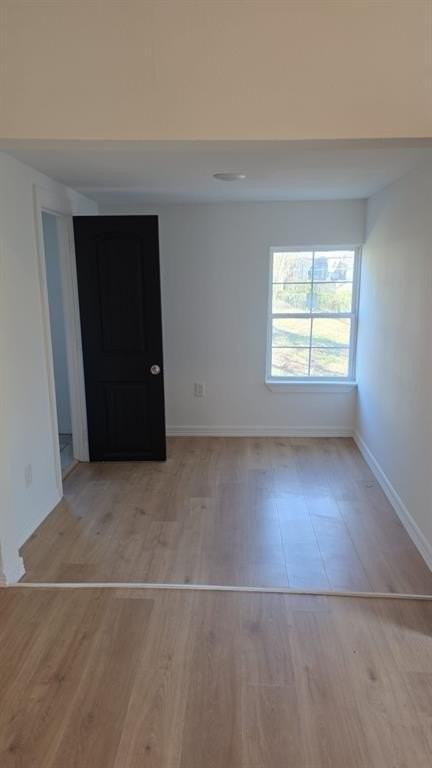 216 W 9th St - Photo 6 of 9