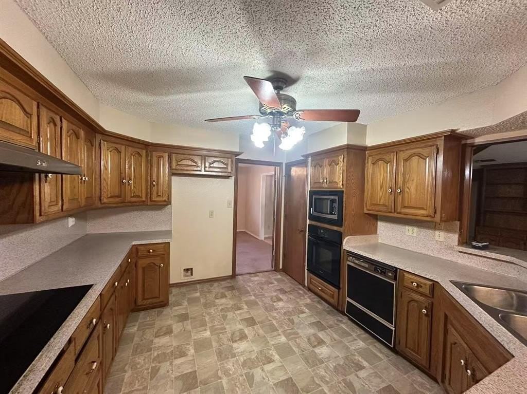 4726 Berridge Ln - Photo 5 of 12