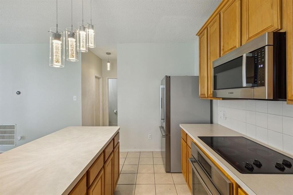 3541 Silverado Trl - Photo 2 of 27