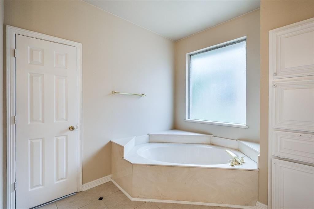 2311 Megan Way - Photo 7 of 25