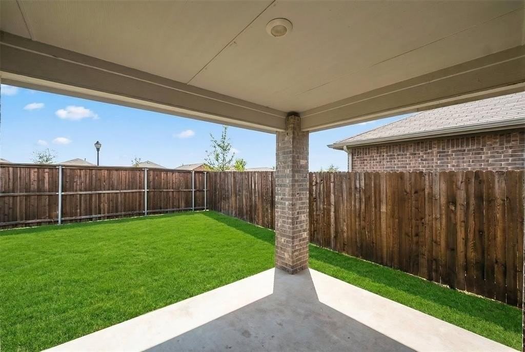 2127 Ocelot St - Photo 2 of 9