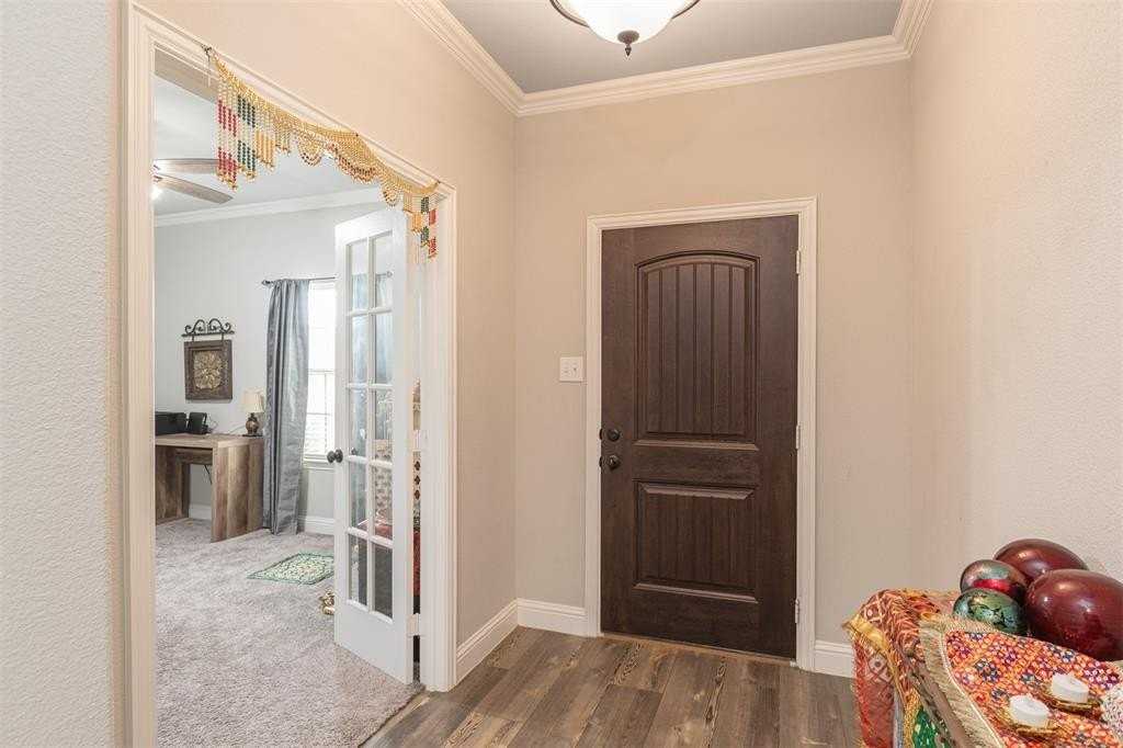 627 Redwood Dr - Photo 4 of 26