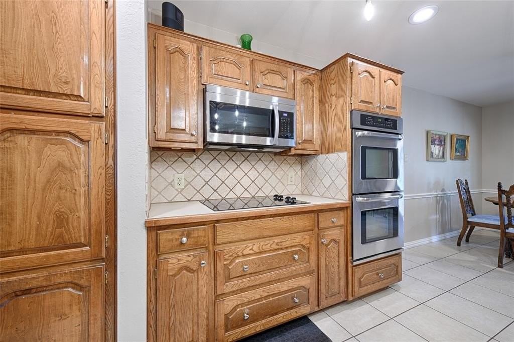 1410 Spyglass Dr - Photo 7 of 30