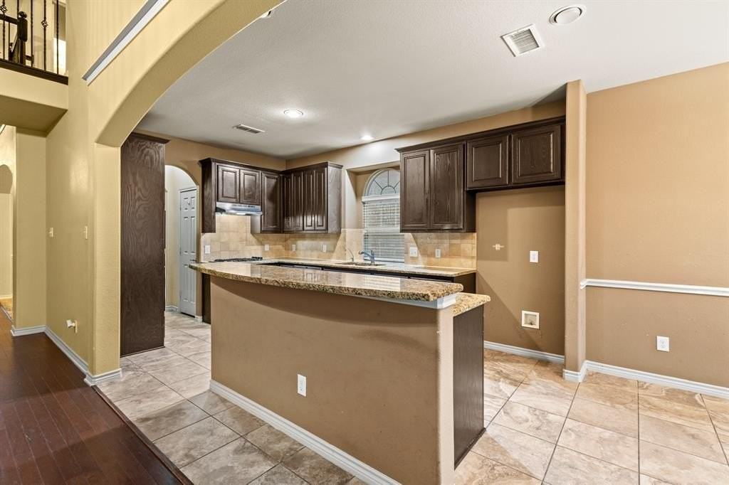 1420 Creosote Dr - Photo 2 of 28