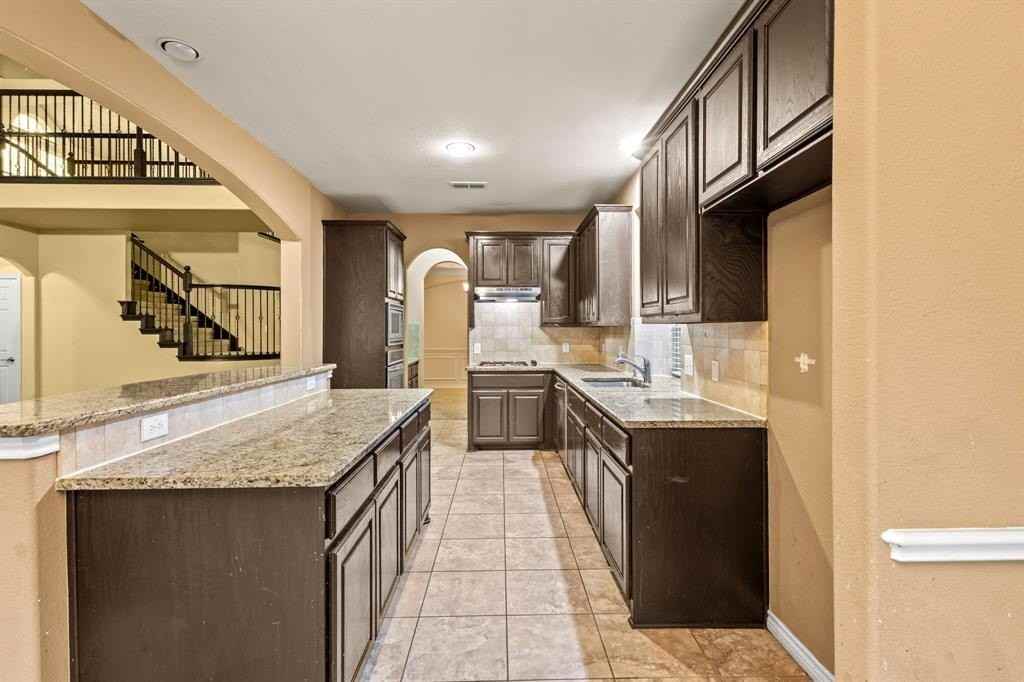 1420 Creosote Dr - Photo 6 of 28