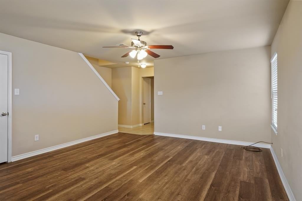 517 Harris St #517 - Photo 6 of 25