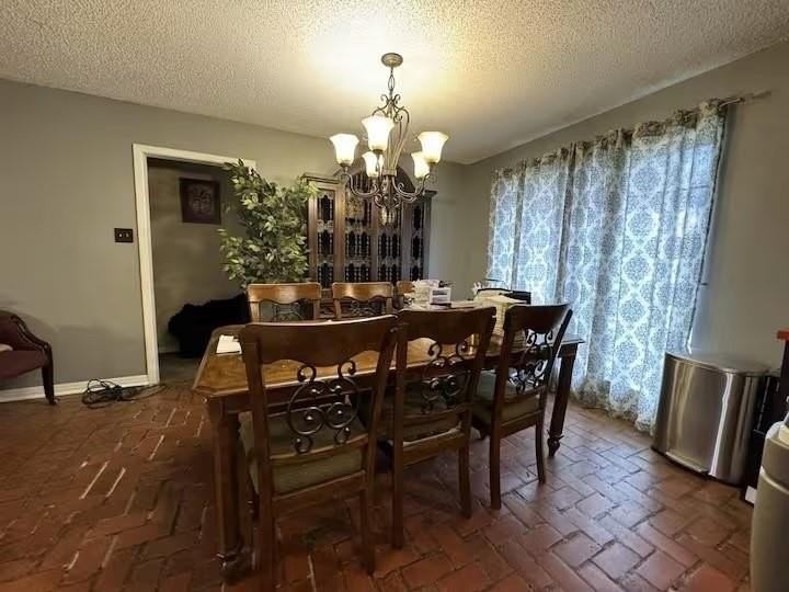 690 Sommerfeld Dr - Photo 6 of 19