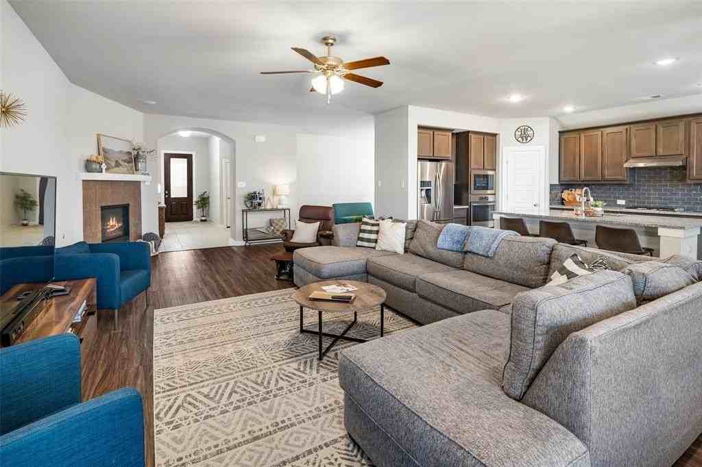 4209 Switchgrass St - Photo 6 of 18