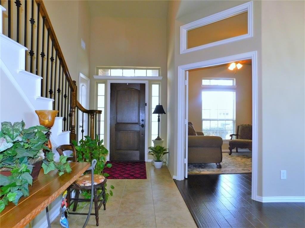 7712 Sweetgate Ln - Photo 3 of 40