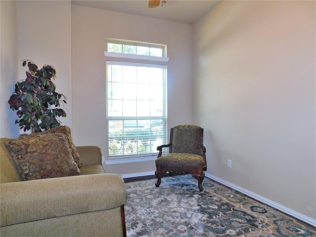 7712 Sweetgate Ln - Photo 6 of 40